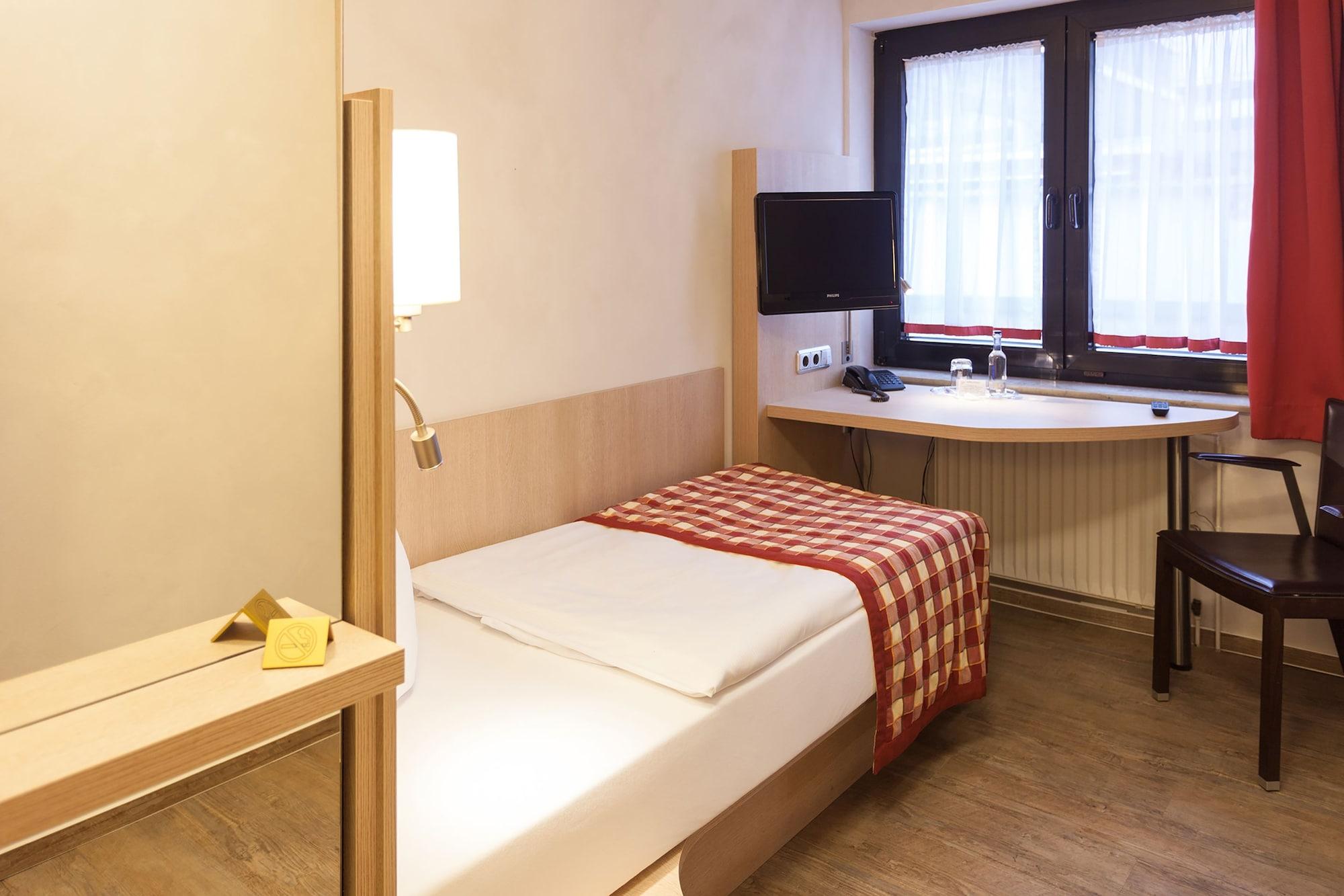 Centro Hotel Goya Wolfsburg Esterno foto