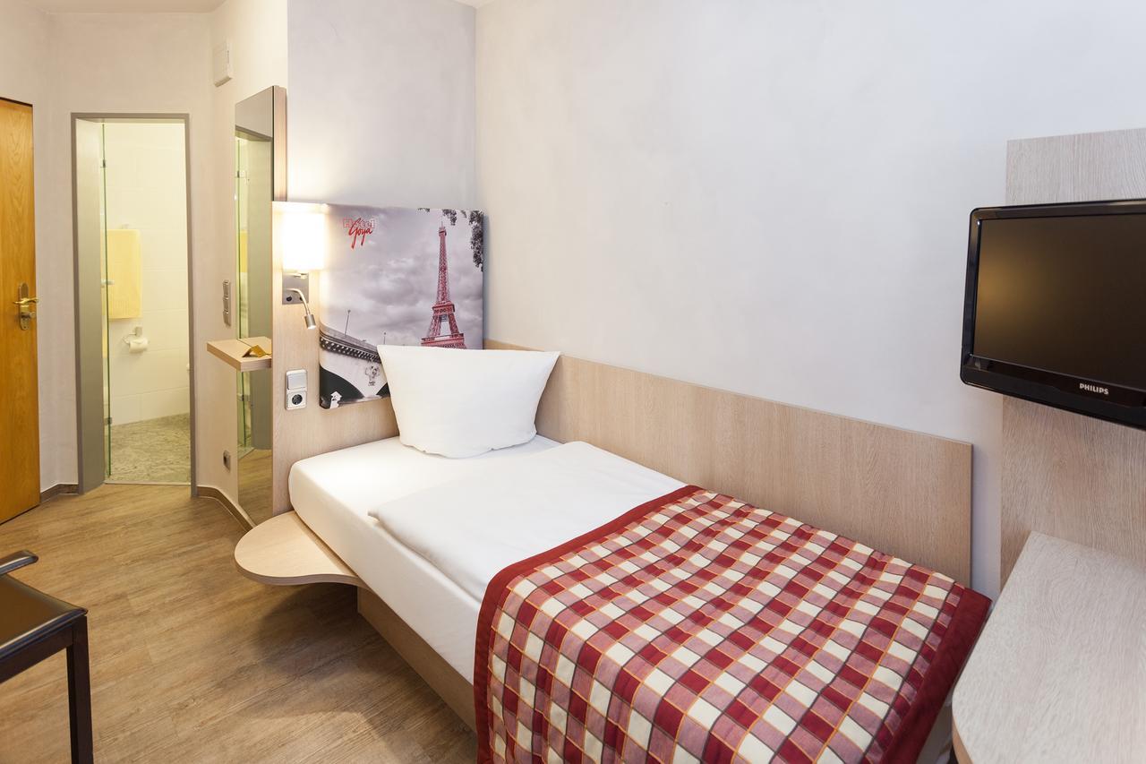Centro Hotel Goya Wolfsburg Esterno foto