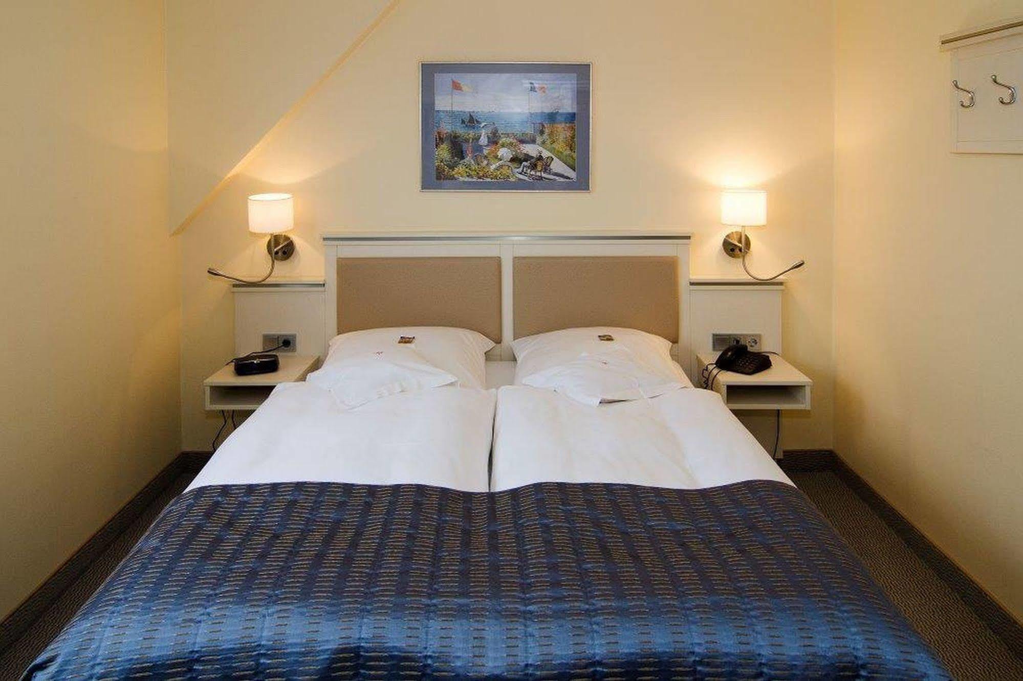 Centro Hotel Goya Wolfsburg Esterno foto